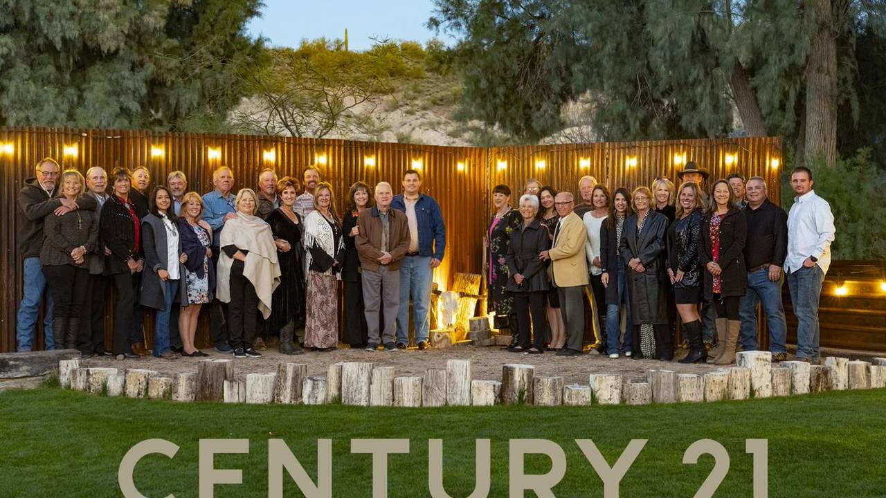 Laura Coughanour CENTURY 21 Arizona West