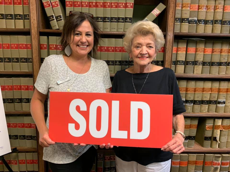 205526575_327444778924229_5220477232063364366_n-1