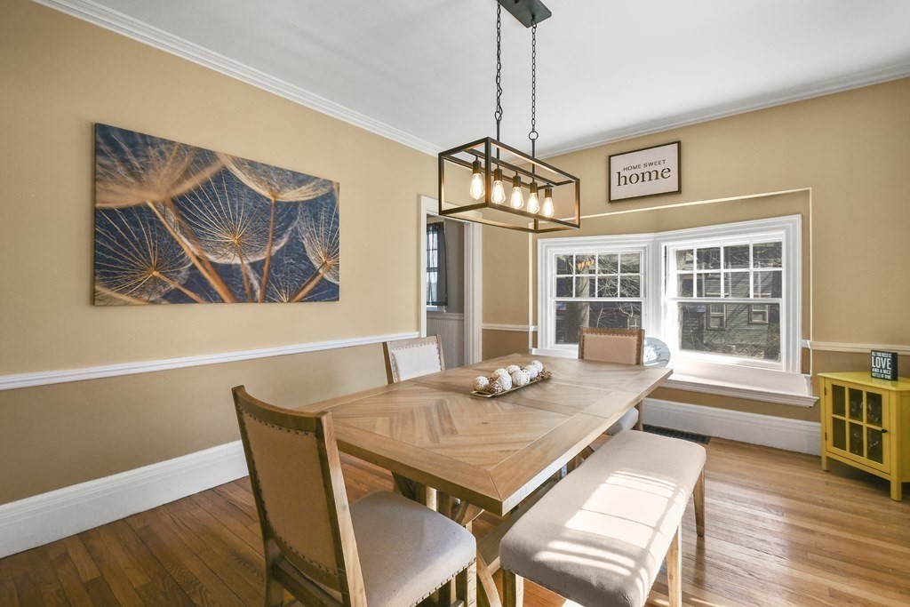 Amy Bisson, Realtor