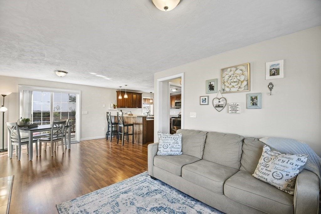 Amy Bisson, Realtor