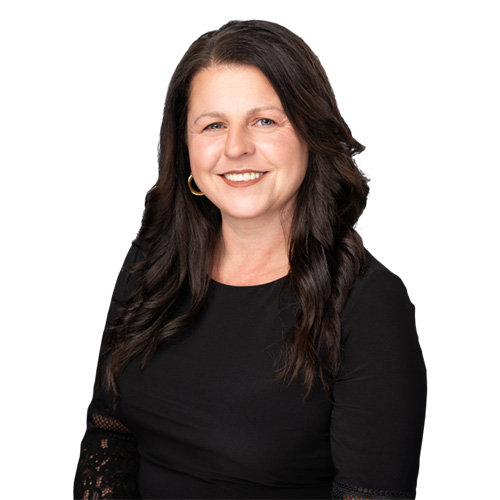 Courtney Ravenelle RE/MAX Bell Park Realty